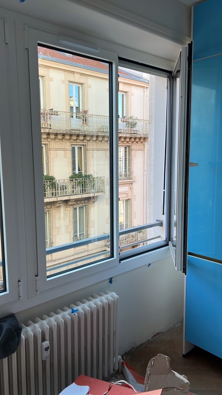 Changer ses menuiseries extérieures à Lyon : un investissement essentiel pour le confort, la sécurité et les économies d'énergieres à Lyon et sa région.