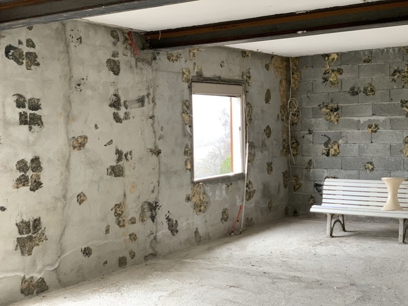 Optimisation thermique des murs avec GR32 et plafonds Placostil dans une maison à Saint-Genis-Pouilly