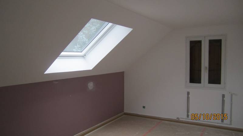 Pose d'un vélux pour la luminosité dans la pièce