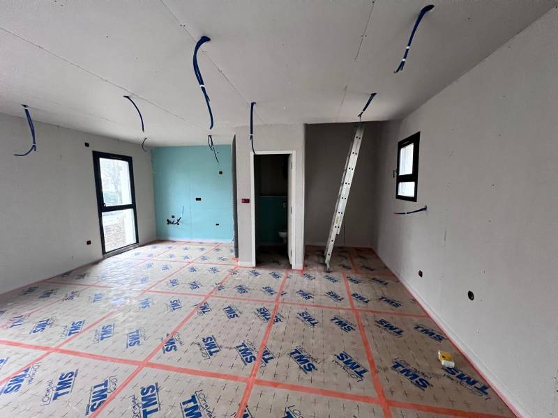 Travaux d'isolation dans un appartement à Douvaine