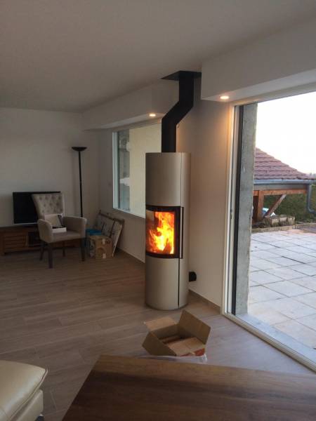 Chauffage plancher chauffant dans une maison ancienne au Pays de Gex